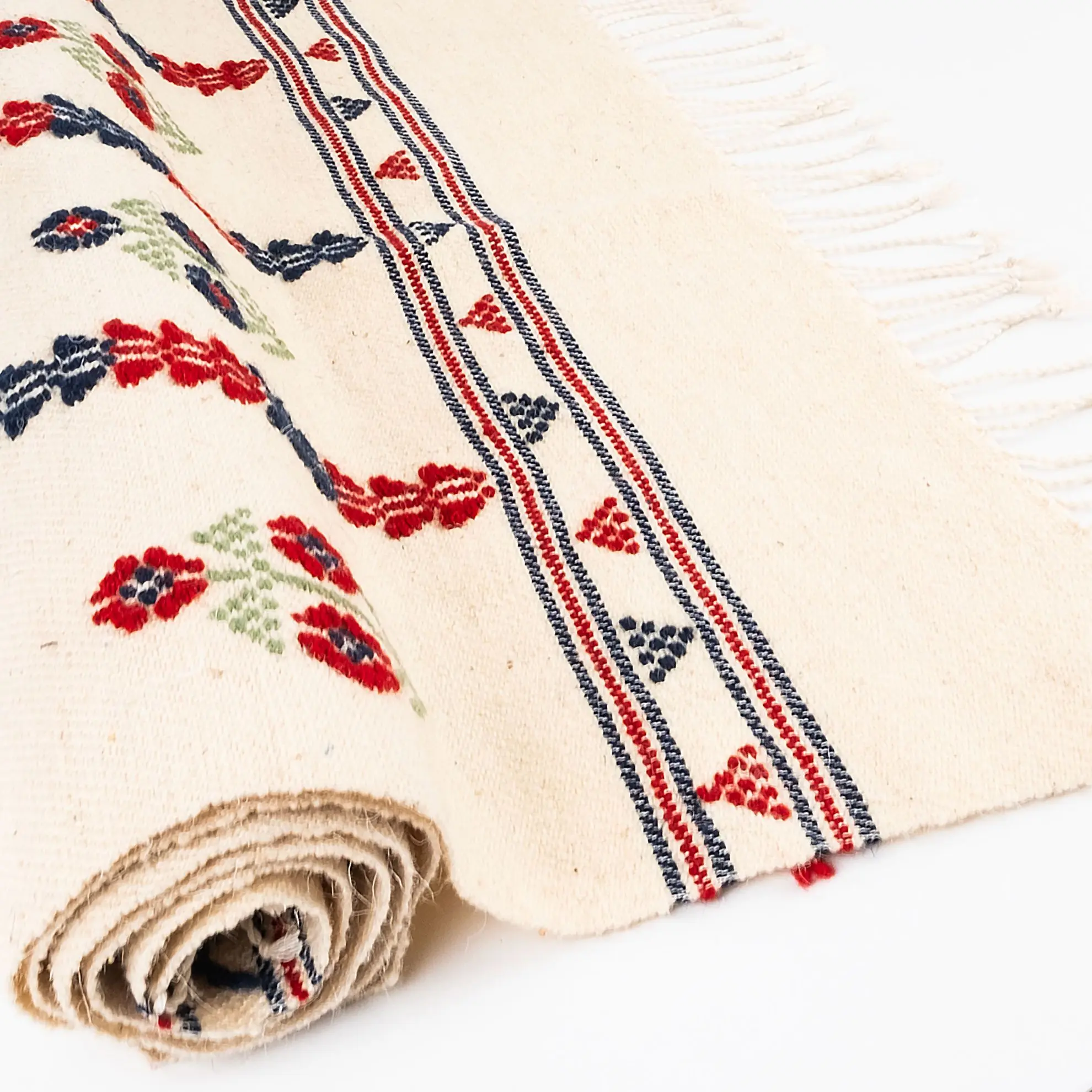 Üç Güller Motifli El Dokuması Kilim resmi