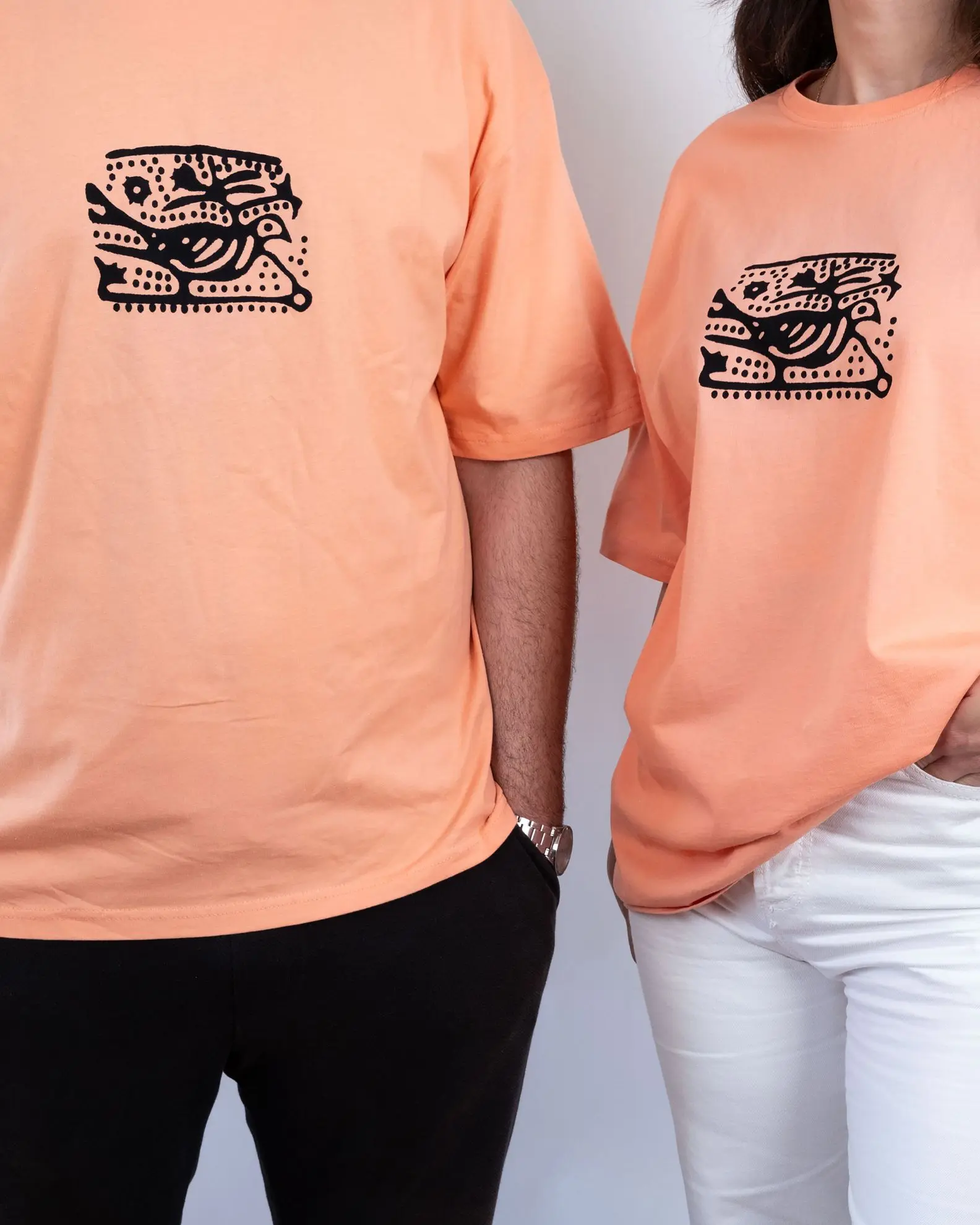  Keklik Desenli Oversize Taş Baskı Tişört (Yavruağzı) – %100 Ege Pamuğu resmi