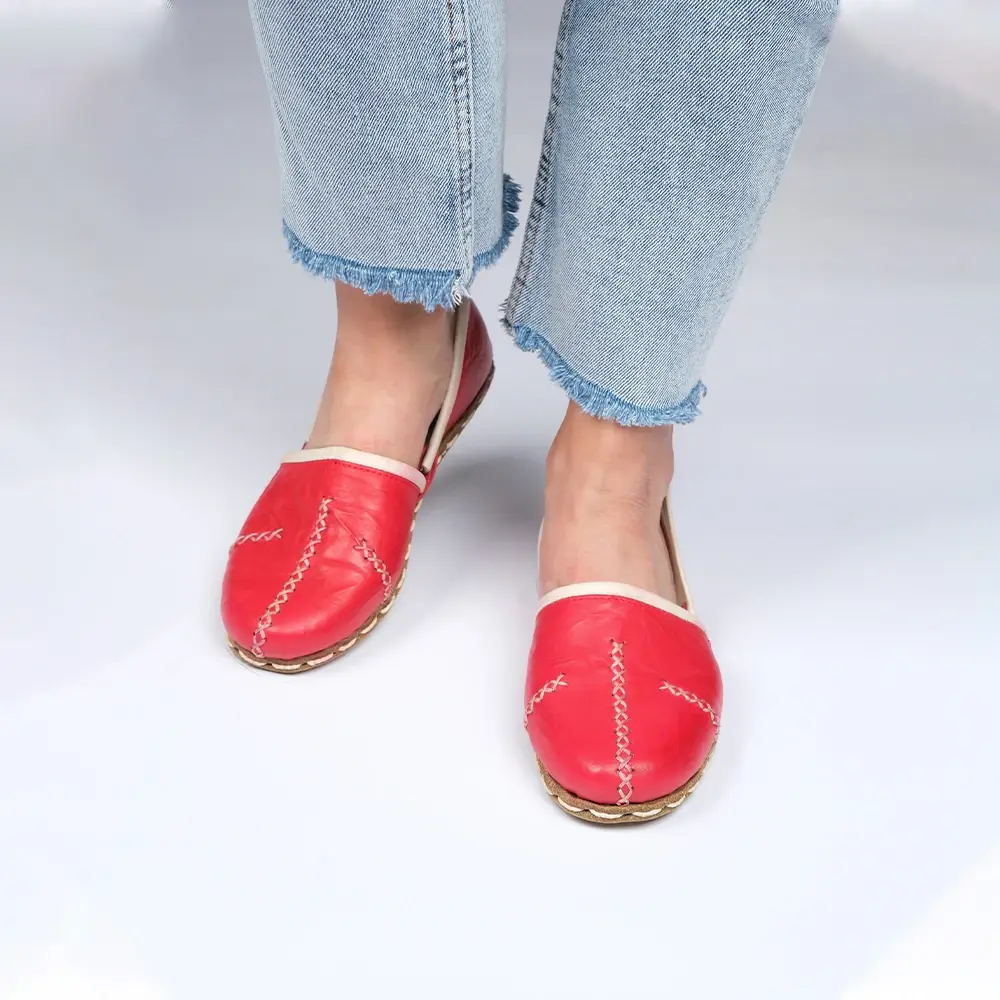 Avare Kadın Yemeni Kırmızı