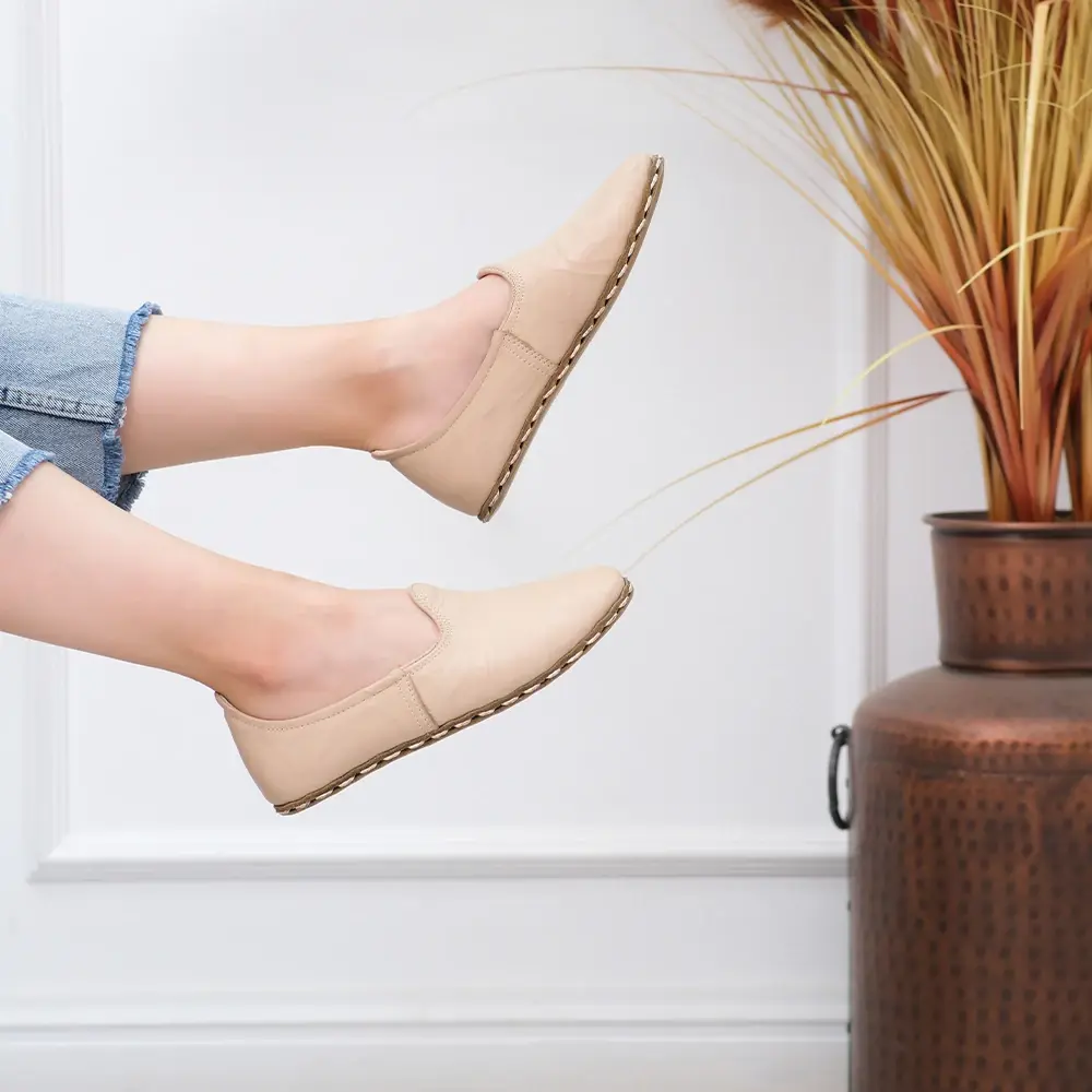 Fantazi Burunsuz Kadın Yemeni Bej