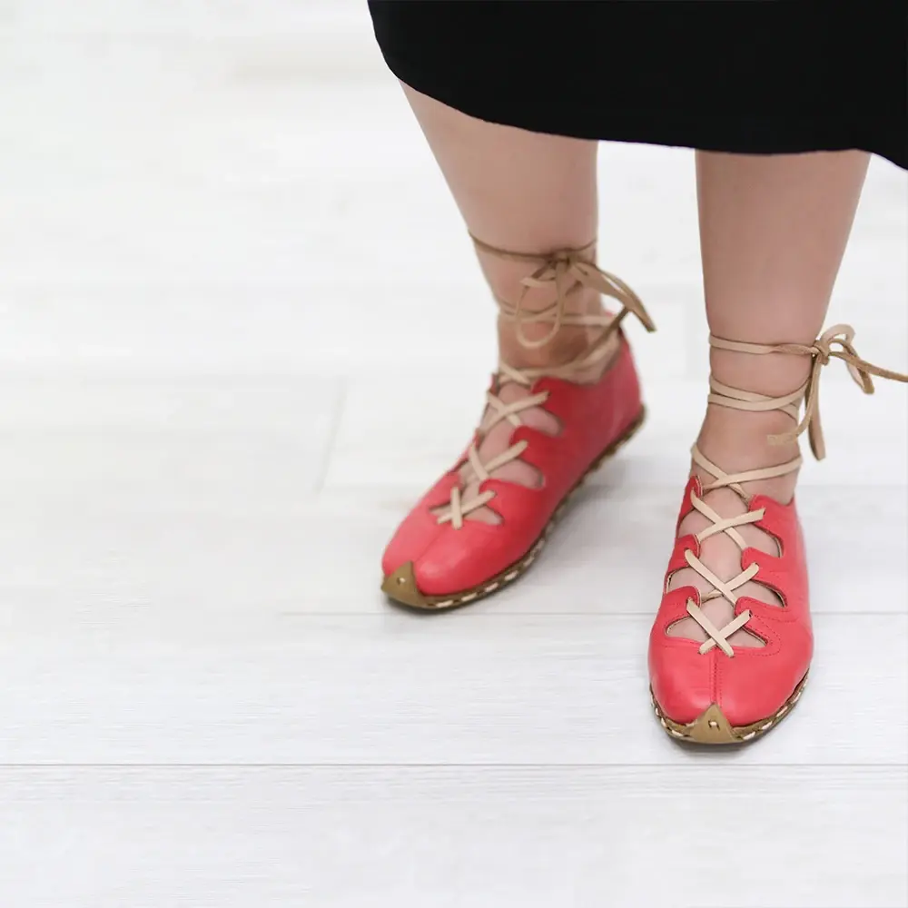 Kısa Zeyna Kadın Yemeni Kırmızı