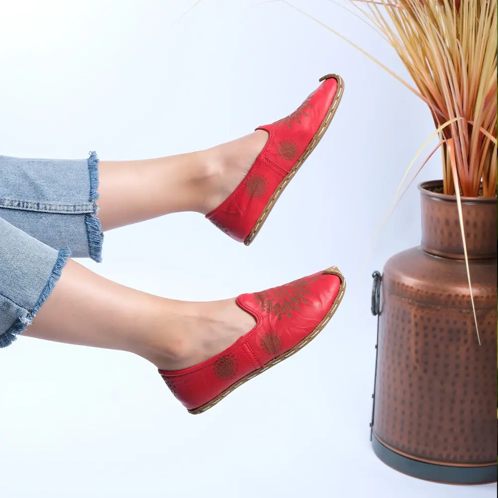 Lazerli Kadın Yemeni Kırmızı