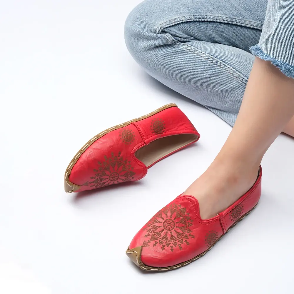 Lazerli Kadın Yemeni Kırmızı