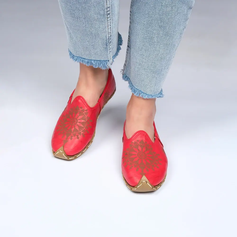 Lazerli Kadın Yemeni Kırmızı