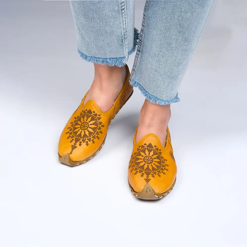 Lazerli Kadın Yemeni Hardal