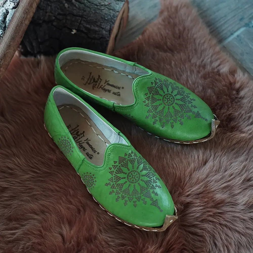 Lazerli Kadın Yemeni Yeşil