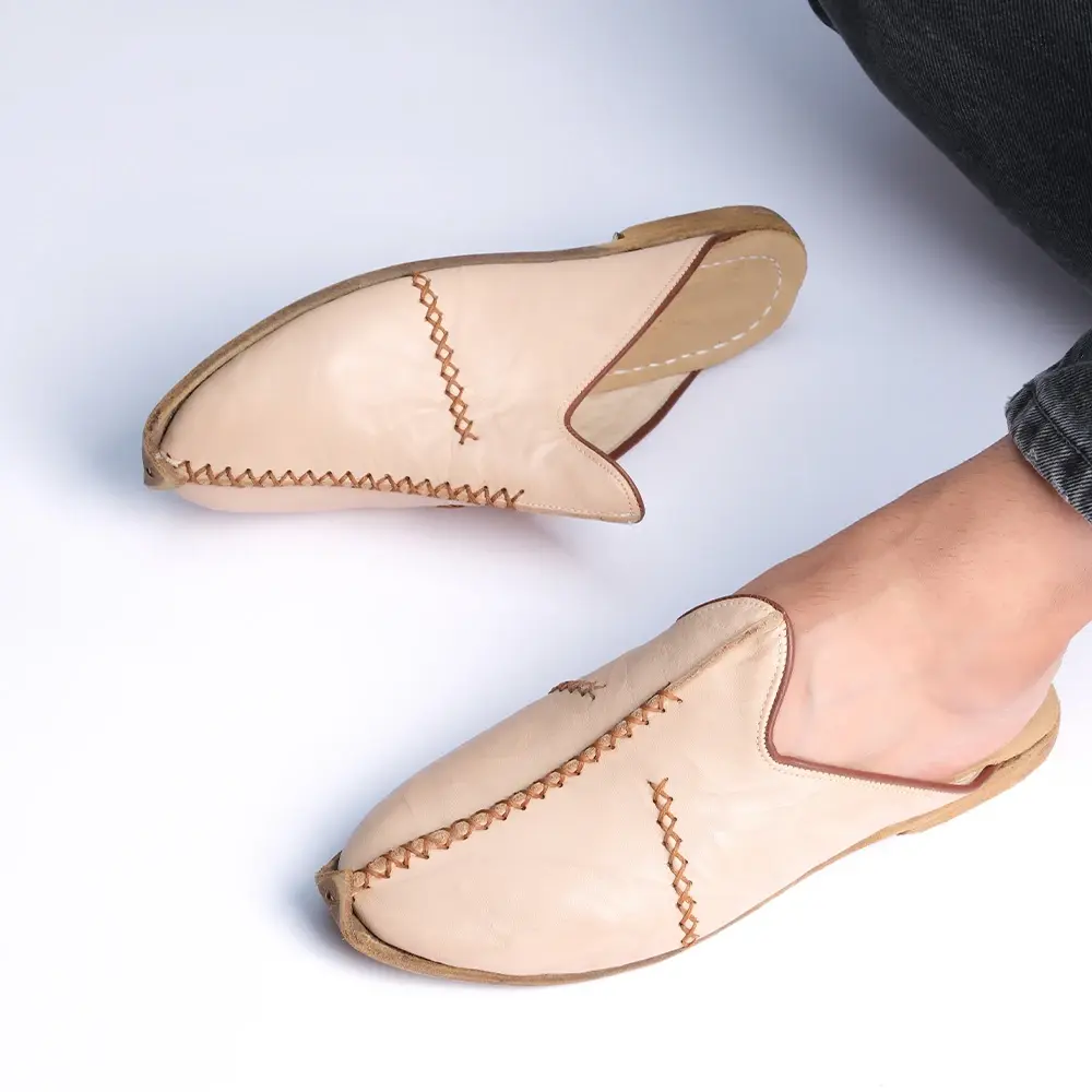 Saraçlı Burunlu Erkek Terlik Bej