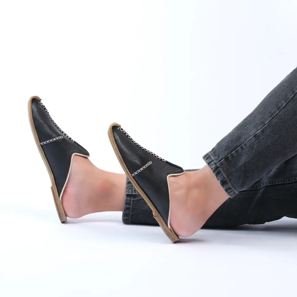 Saraçlı Burunlu Erkek Terlik Siyah