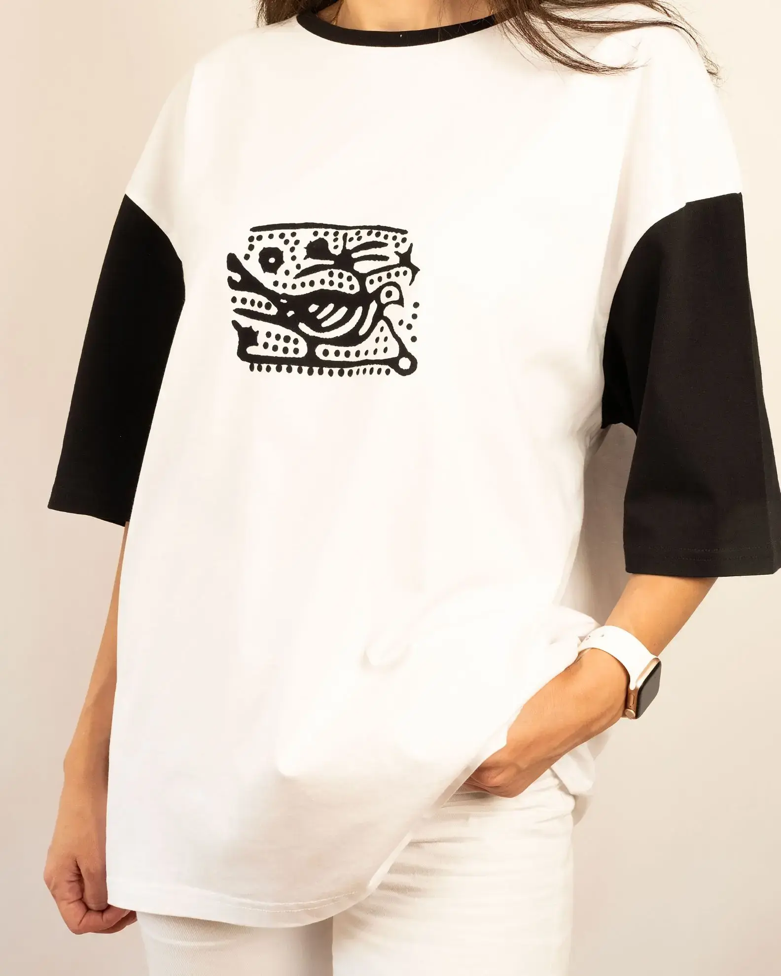 -keklik-desenli-oversize-tas-baski-tisort-(siyah-beyaz)-–-%100-ege-pamugu-1