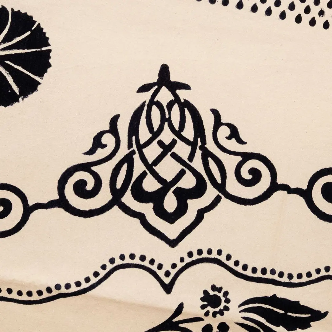 %100 El İşçiliği Kastamonu Taş Baskı Masa Örtüsü 150x150 Cm – Model 2